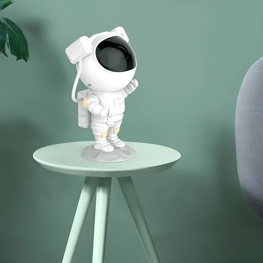 mini-astronaut-starry-sky-light-projector-floor-lamp-956_enhanced.webp